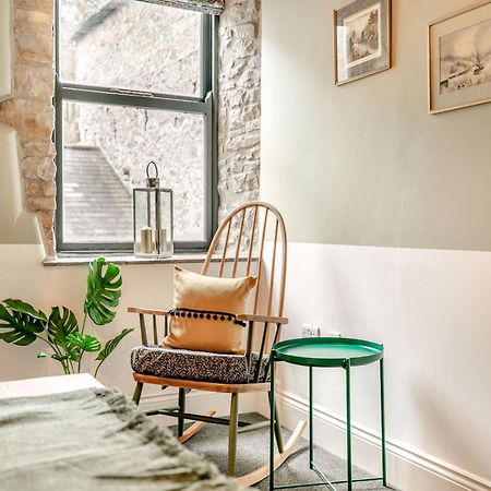 Verona House Tideswell Esterno foto