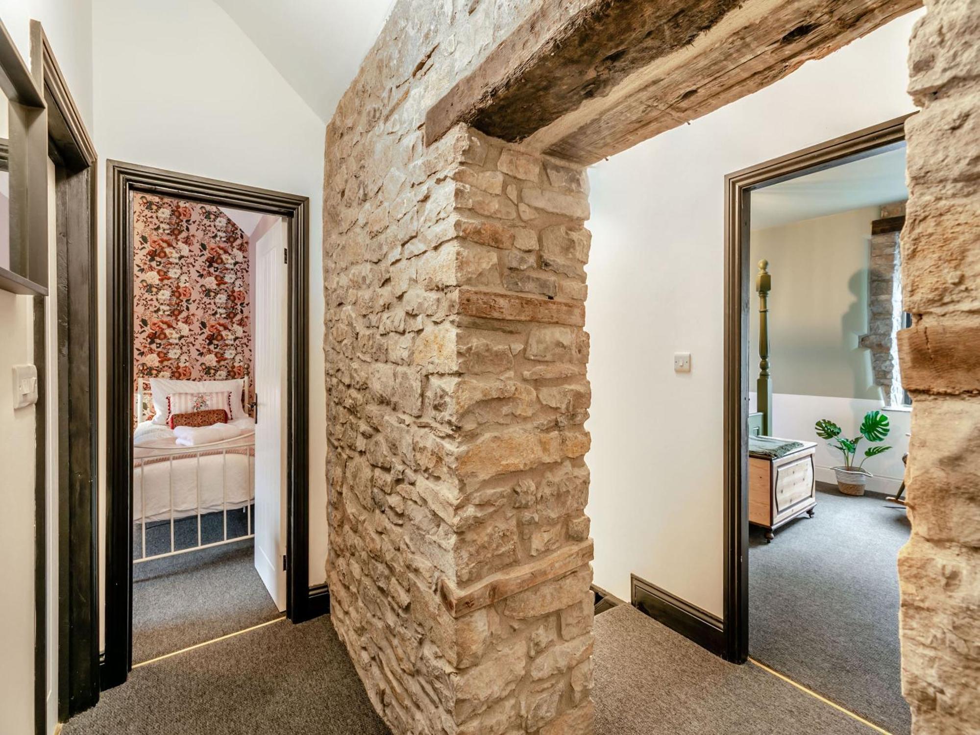 Verona House Tideswell Esterno foto