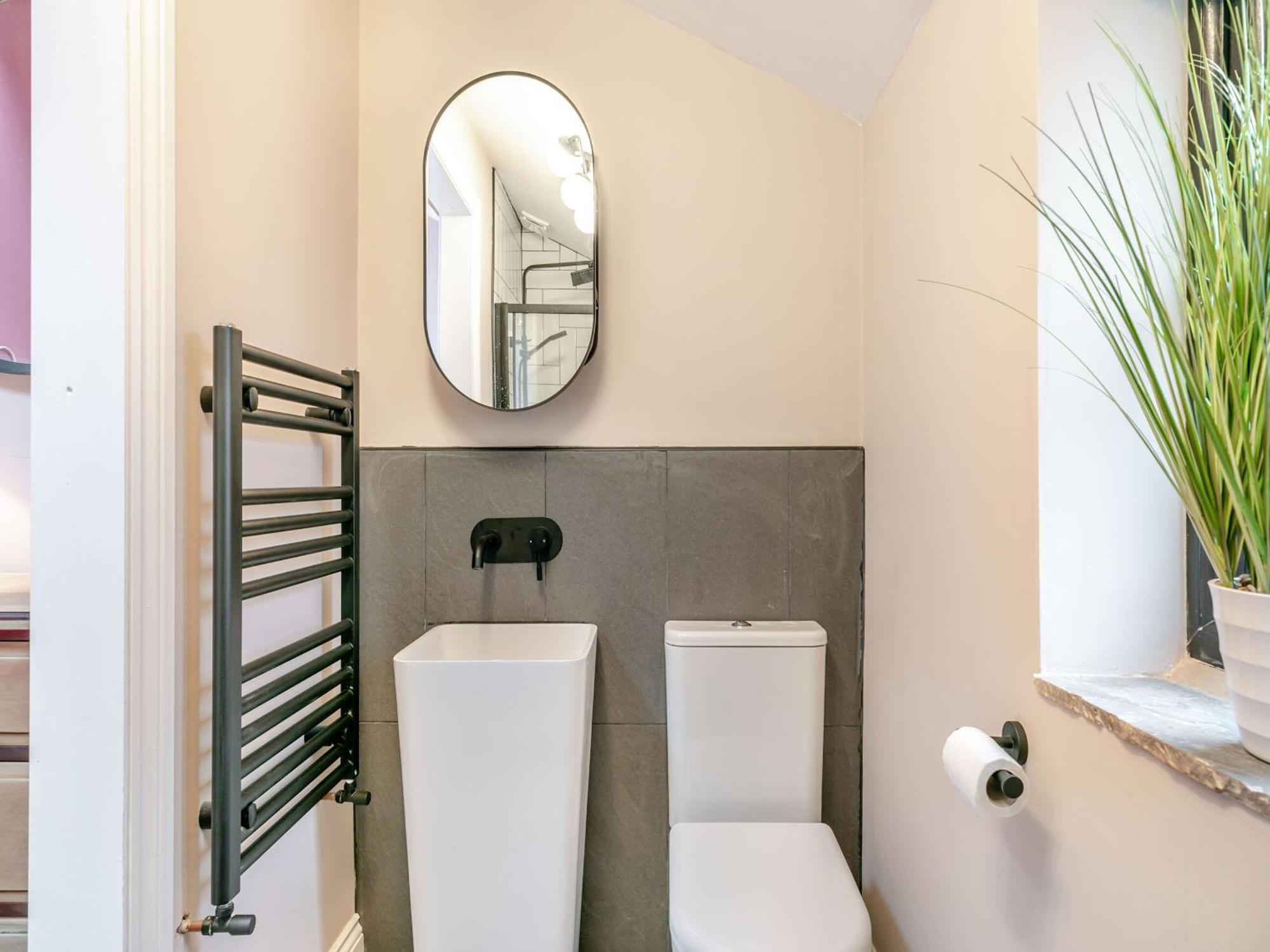 Verona House Tideswell Esterno foto