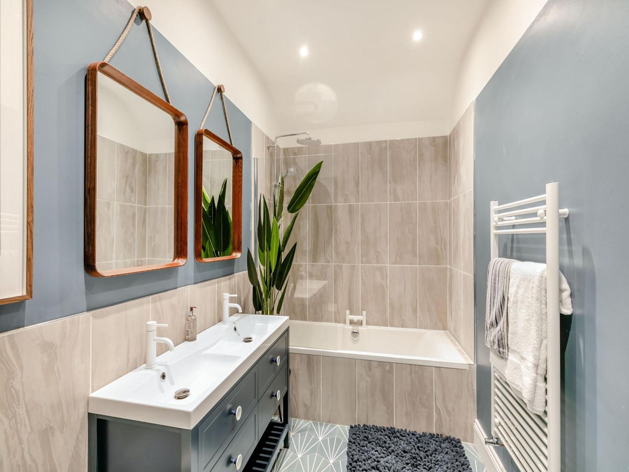Verona House Tideswell Esterno foto